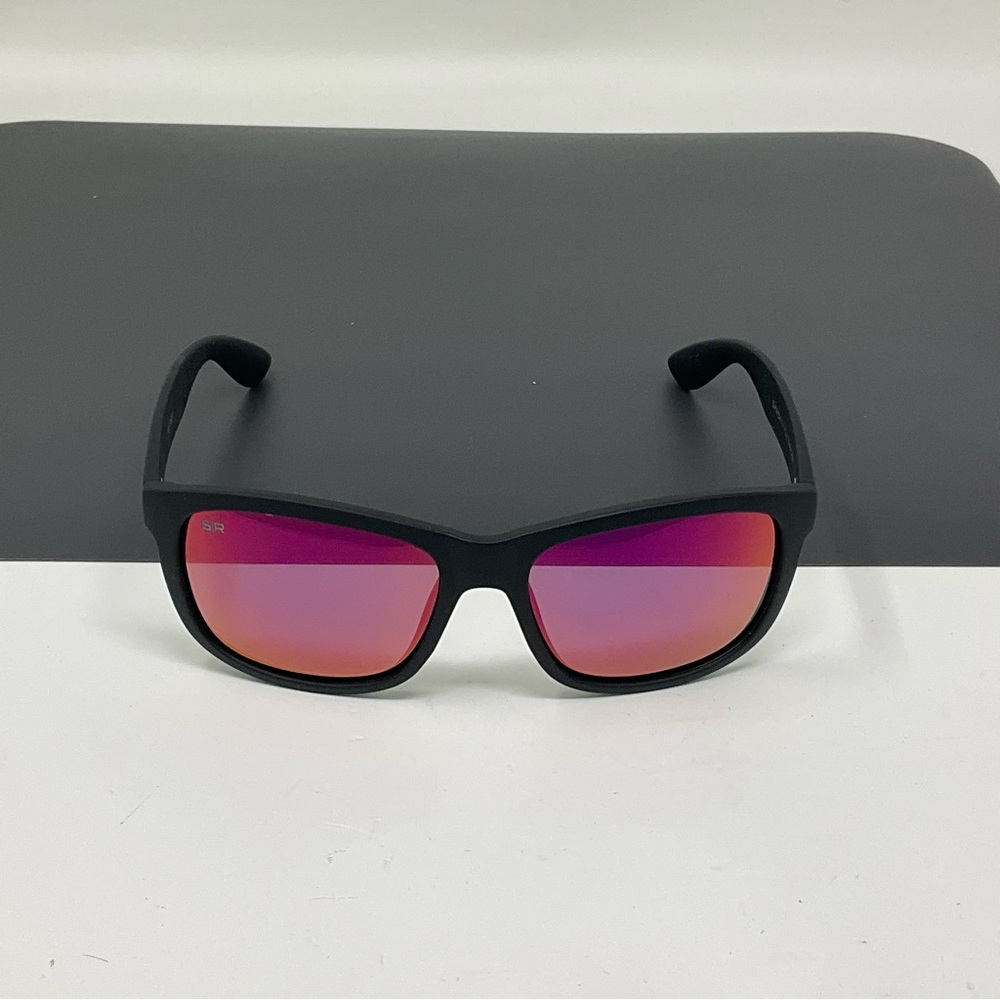 Shady Rays Shady Rays C-0509 Sunglasses Matte Black Polarized red mirror
